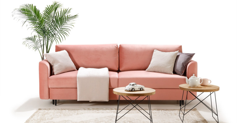 Sofá de três lugares com design moderno