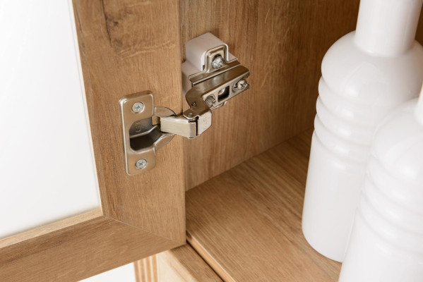 Novo móvel de banheiro alto