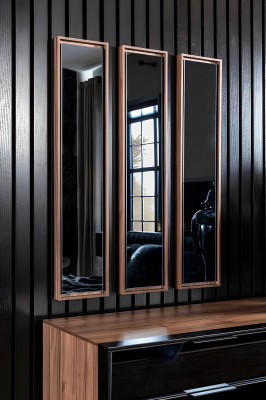 Conjunto de móveis de quarto Perfect set com cama preta e mesas de cabeceira, 8 peças.