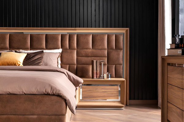 Conjunto de móveis de quarto, incluindo cama, armário e 2 mesas de cabeceira, 4 peças.