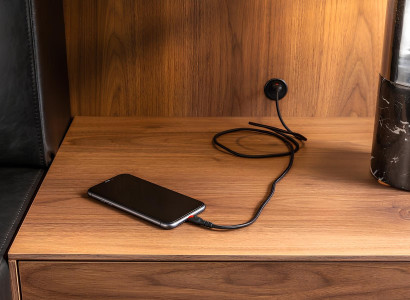 Conjunto de móveis de quarto de 5 peças com cama, mesas de cabeceira e cômoda