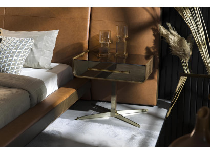 Conjunto de móveis de quarto de luxo com cama, criado-mudo e armários 6 peças.