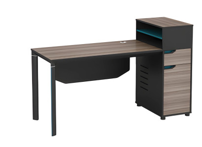 Escrivaninha com efeito de madeira em marrom, equipada com espaço de armazenamento e gerenciamento de cabos