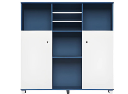 Moderna lâmpada de mesa azul e branca com prateleiras abertas e portas fechadas