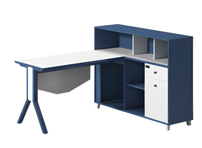 Escrivaninha preta e branca com espaço de armazenamento, prateleiras abertas e pernas elegantes