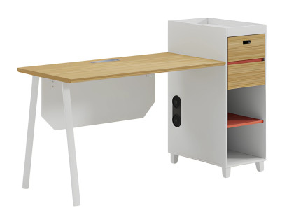 Mesa de escritório moderna com armazenamento e prateleiras