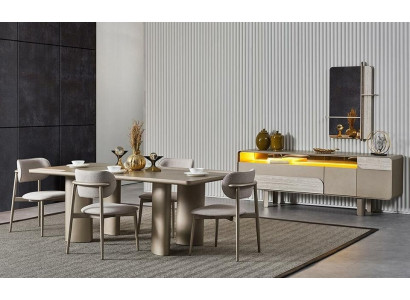 Conjunto de mesa de jantar de madeira bege elegante com cadeiras e console