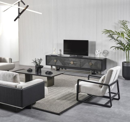 Sofá e cadeira de tecido marrom moderno