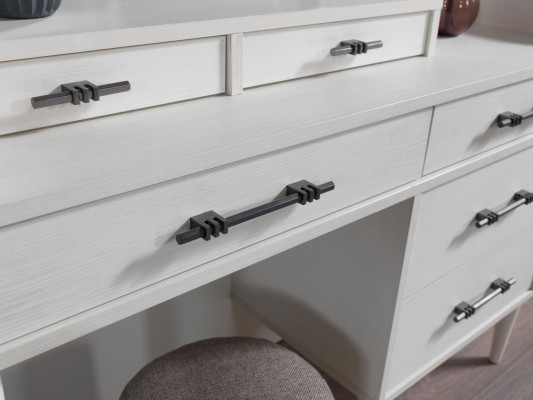 Moderno armário com espelho para o quarto