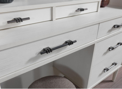 Moderno armário com espelho para o quarto