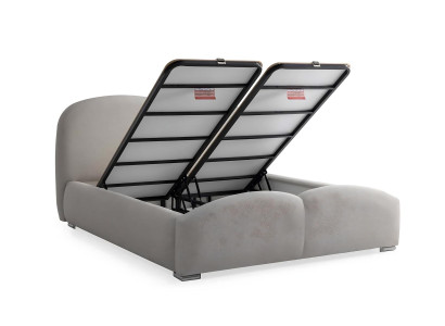 Cama moderna branca com estofado e colchão de madeira