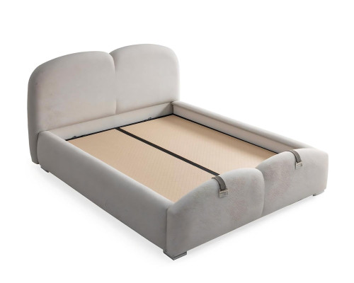 Cama moderna branca com estofado e colchão de madeira