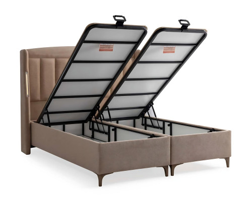 Cama elegante de madeira com colchão de tecido e madeira