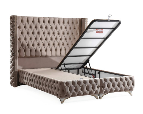 Cama elegante com tecido marrom