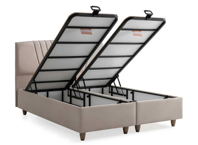 Cama elegante de tecido e madeira