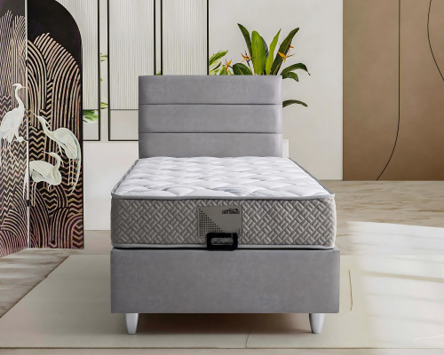 Cama elegante de tecido e madeira com colchão