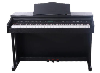 Piano digital com superfície brilhante