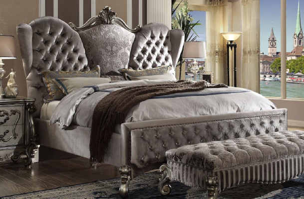Design Luxus Schlafzimmer 3tlg. Bett 2x Nachttisch Klassischer Betten Set
