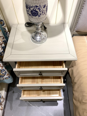 Nachttisch Tisch Schlafzimmer Beistelltisch Holz Konsolen Tische Möbel