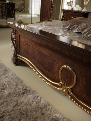 Klassisches Schlafzimmer Set Bett 2x Nachttisch Luxus Betten Möbel 3tlg Holz Neu