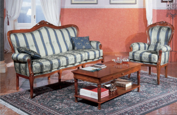 Klassische Sofagarnitur Couch 3+1 Sitzer Sofa Couchen Italienische Möbel Textil