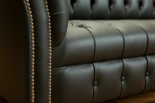 Grauer Chesterfield Leder Dreisitzer Designer 3-er Couch