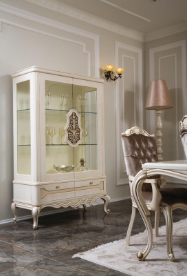 Klassisches Esstisch 4x Stühle Esszimmer Gruppe Tisch Tische Sitzgruppe 5tlg