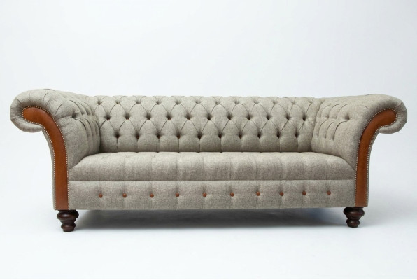 Chesterfield 3 Sitzers Klassische Luxus Barock Rokoko Couch Sofa Textil Couch