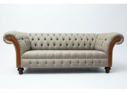 Chesterfield 3 Sitzers Klassische Luxus Barock Rokoko Couch Sofa Textil Couch