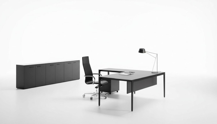 Design Tisch Schreibtisch Italienische Möbel Einrichtung Computermöbel Frezza