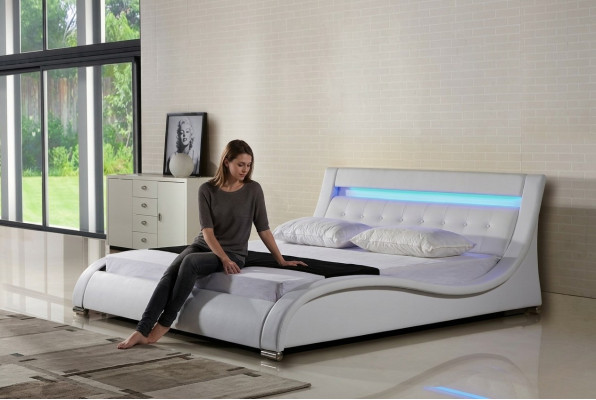 Lederbett Polsterbett Bett Betten Leder Leder Polster Ehe mit Belechtung