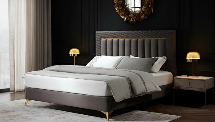 Schlafzimmer Komplett Bett 2x Nachttisch 3tlg. Set Design Luxus Komplettes Sets