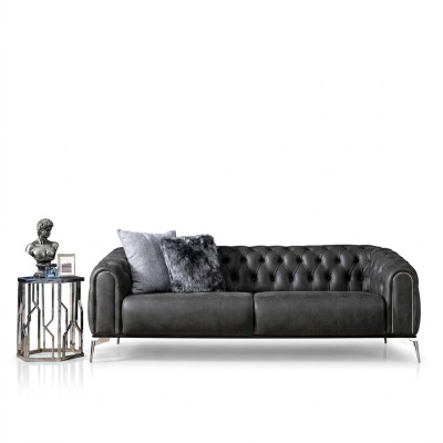 Schwarzes gerades Viersitzer-Sofa im Chesterfield-Stil für das Wohnzimmer