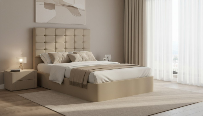 Luxuriöses Designerbett mit Matratze von einem europäischen Möbelhersteller für Schlafzimmer	