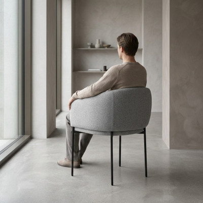 Grauer Polsterstuhl mit Armlehnen Designer Einsitzer Wohnzimmer Stühle