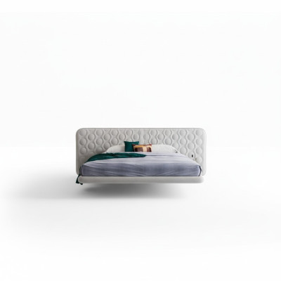 Cama branca moderna com design minimalista e arredondado