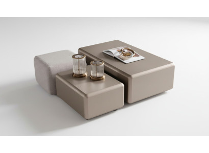 Conjunto moderno e versátil de uma mesa de centro e puff