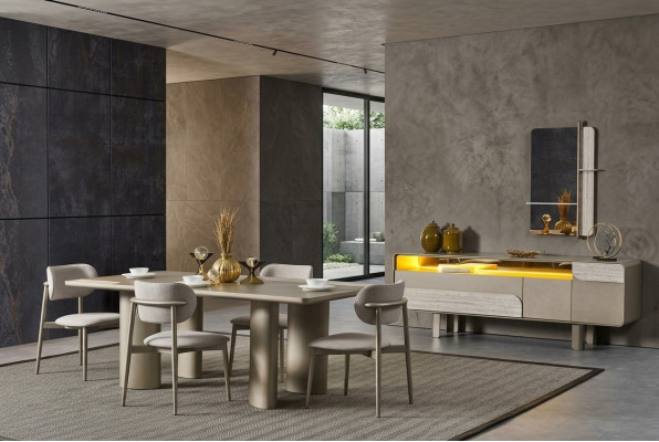 Conjunto de mesa de jantar de madeira bege elegante com cadeiras e console