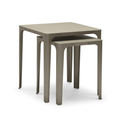 Mesa de madeira moderna e elegante em bege