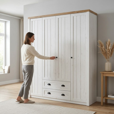 Cômoda com gavetas e portas de roupas