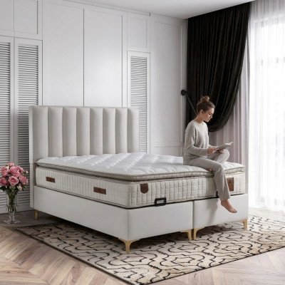 Cama elegante com almofada de encosto